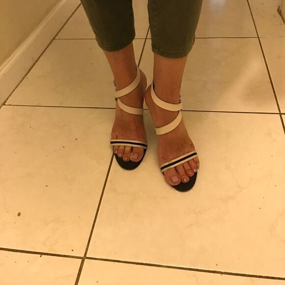Gucci Sandals  - Picture 2 of 4